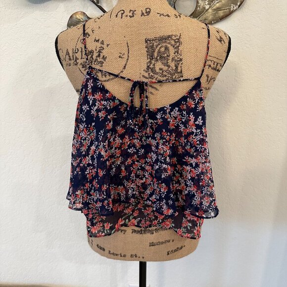 🌸 EXPRESS Sheer Floral Cami Tank – Size M 🌸 - Picture 3 of 6